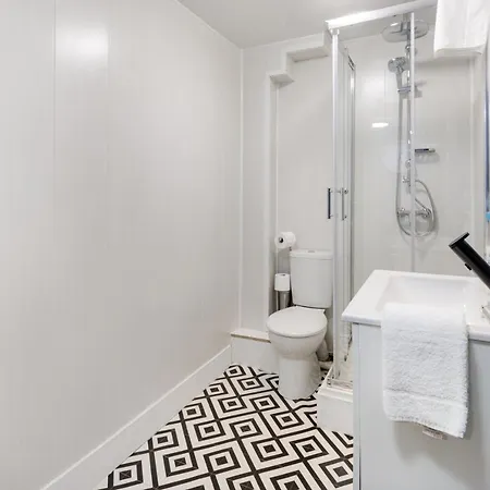 Centre 3 With Kitchenette, Free Wifi And Smart Tv With Netflix By Yoko *