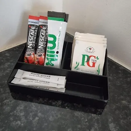 Daire Centre 3 With Kitchenette, Free Wifi And Smart Tv With Netflix By Yoko Middlesbrough